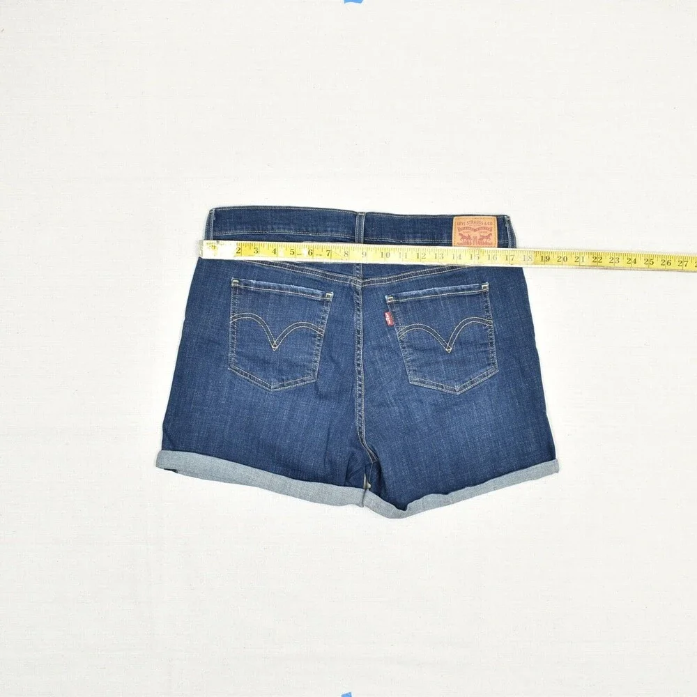 Levi's Women Denim Shorts Cuffed Cotton Blue Size 33 Mid Length Zip Solid